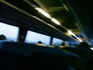 Mea nevasta masturbates pe o public autobus video